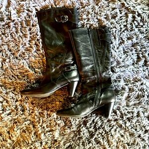 WOMENS CLARKS BLACK BOOTS